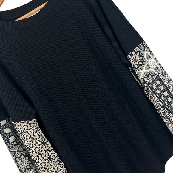 Belle by Kim Gravel Tops - BELLE BOHO by KIM GRAVEL Women's S Black Waffle Knit Patchwork‎ Sleeve Cozy Top